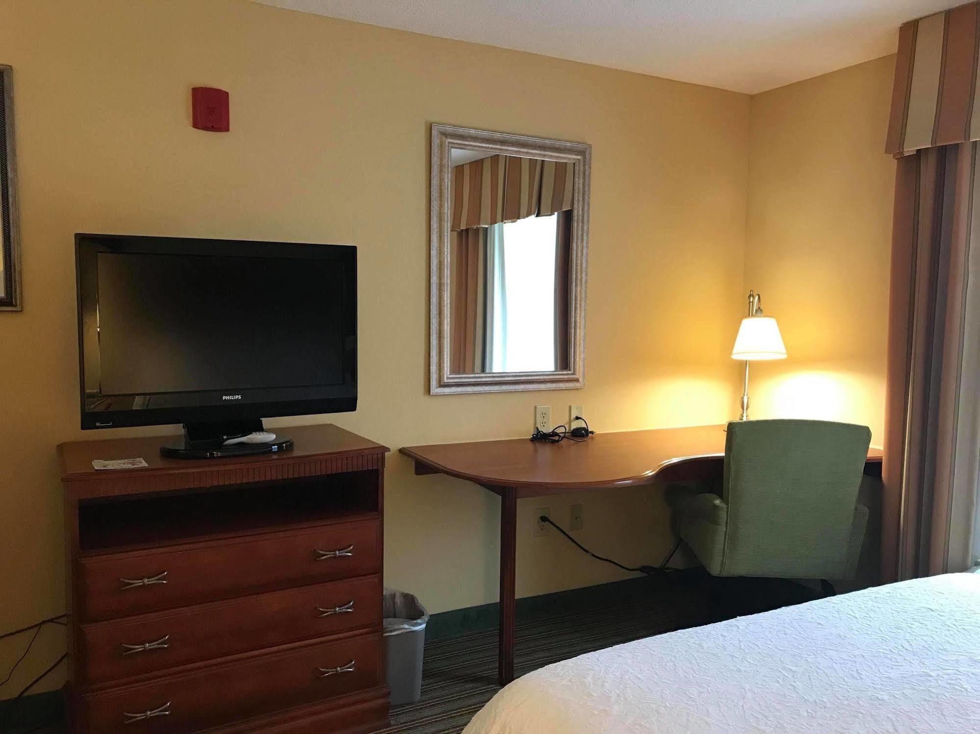 Hampton Inn Elkins Kültér fotó