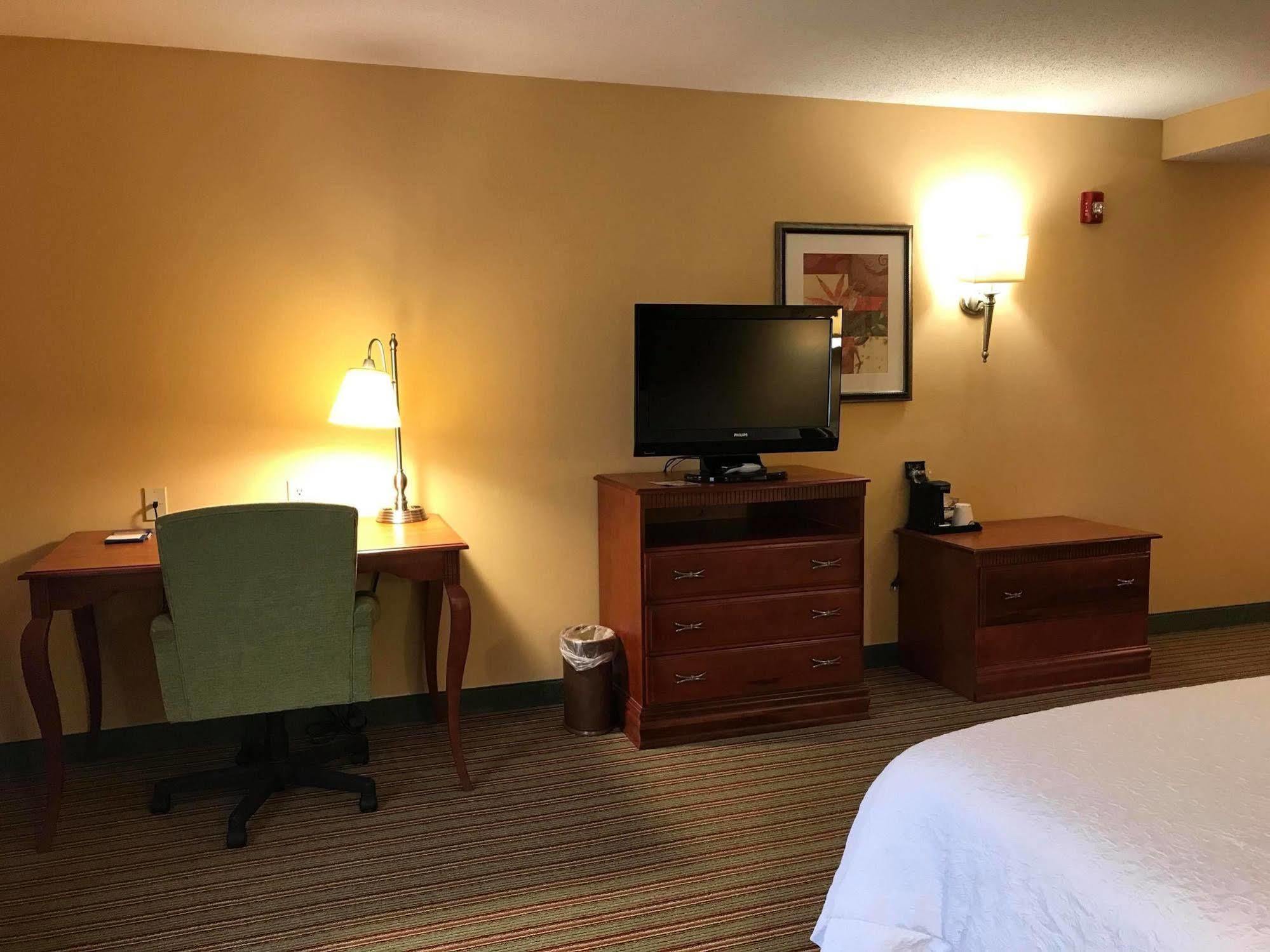 Hampton Inn Elkins Kültér fotó